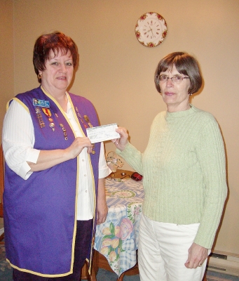 PKL Dallas Moore presenting cheque to Shirley Bishop of the Hantsport & Area Community Food Bank